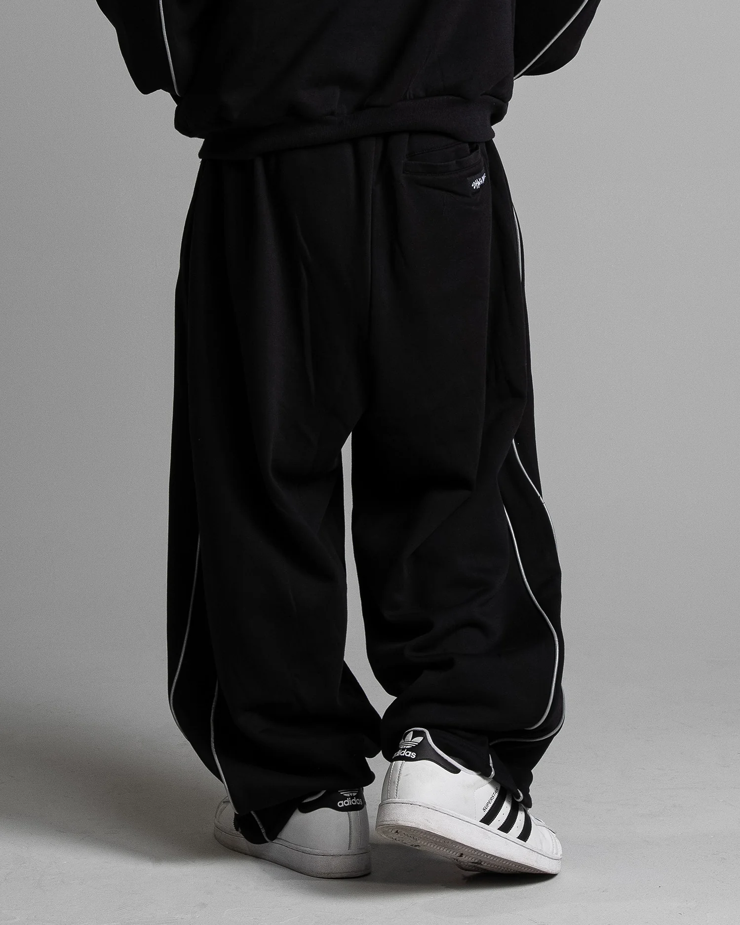3M Balloon Fleece Sweats - Image 3