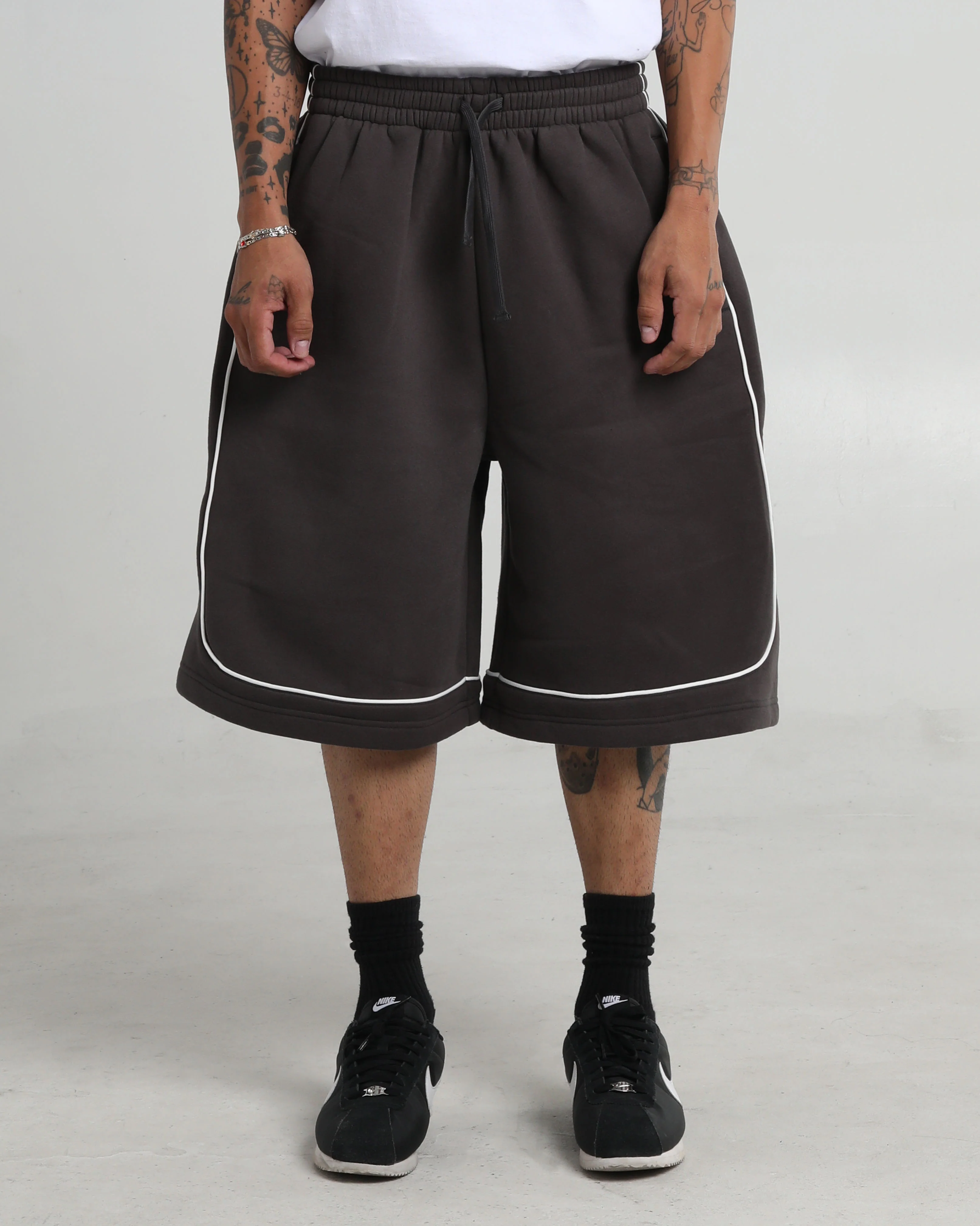 Baggy Fleece Basketball Shorts - Image 10